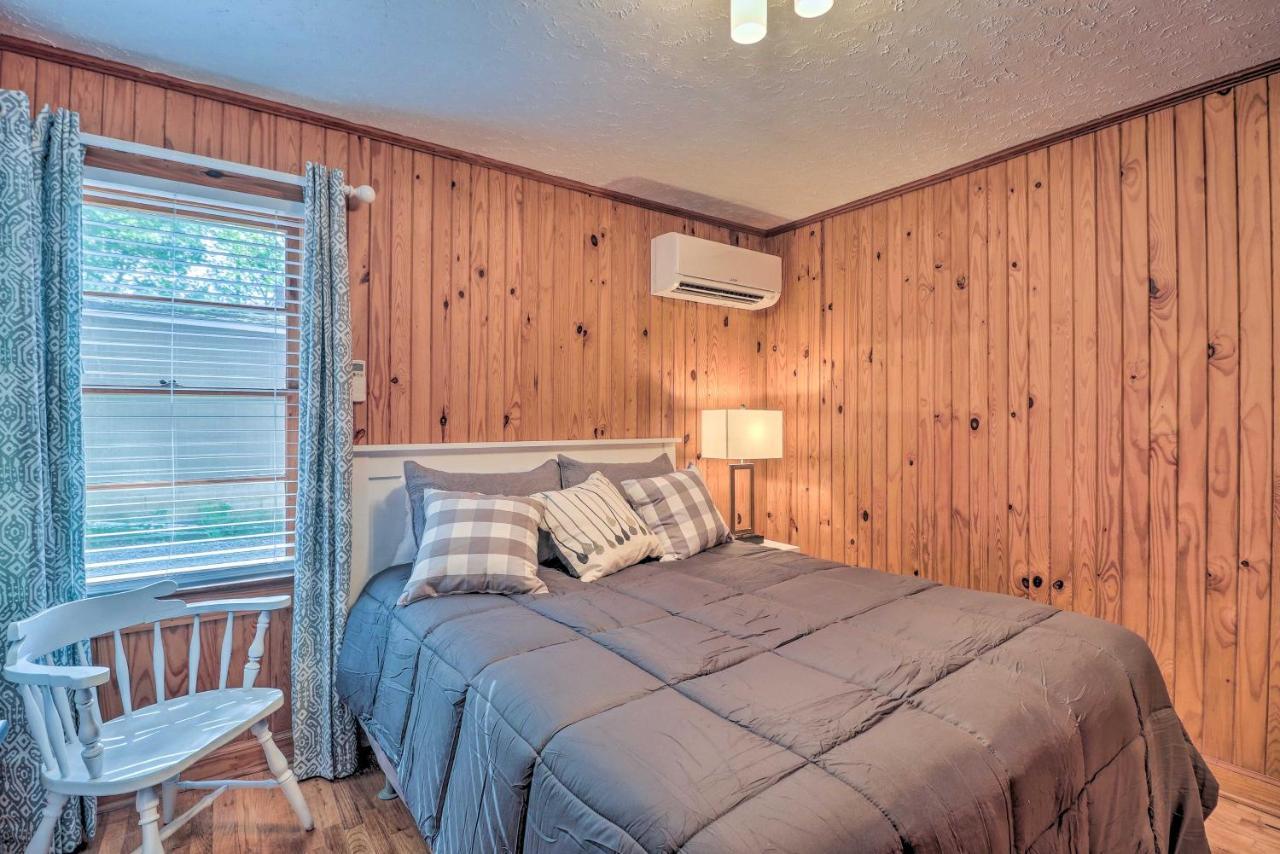 Waterfront Lake Martin Home With Grill And Beach! Eclectic Экстерьер фото